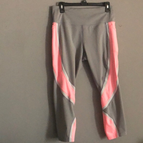 Avia Other - SOLD Avia yoga pants size M (8-10)
